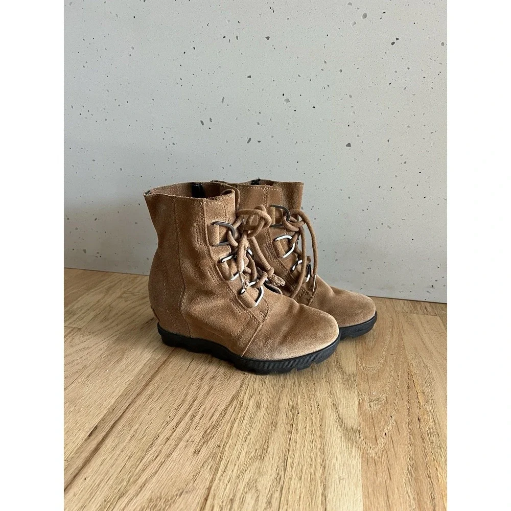 Sorel Boots Youth 2 Joan Of Arctic Wedge II Ankle Bootie Suede NY2988-224